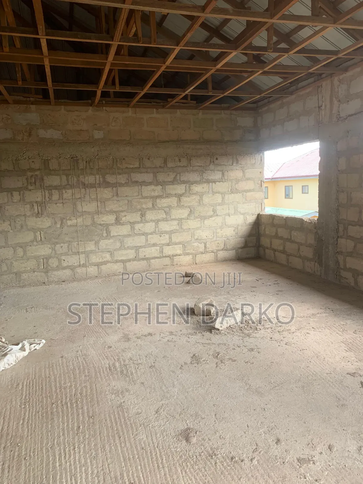 5bdrm House in Steve Estate for sale