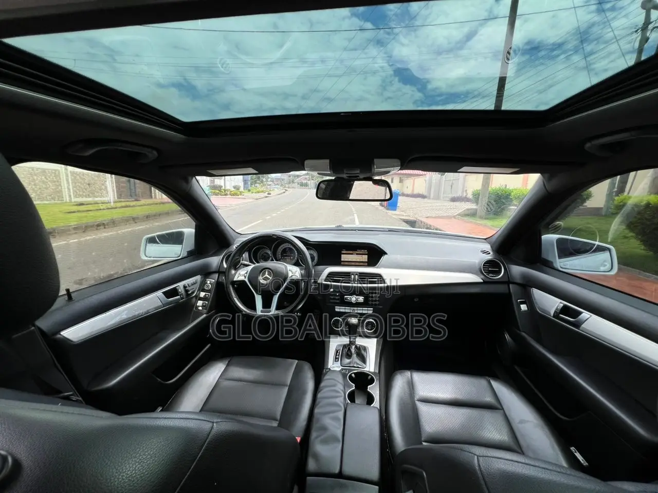 Mercedes-Benz C250 2013 Blue