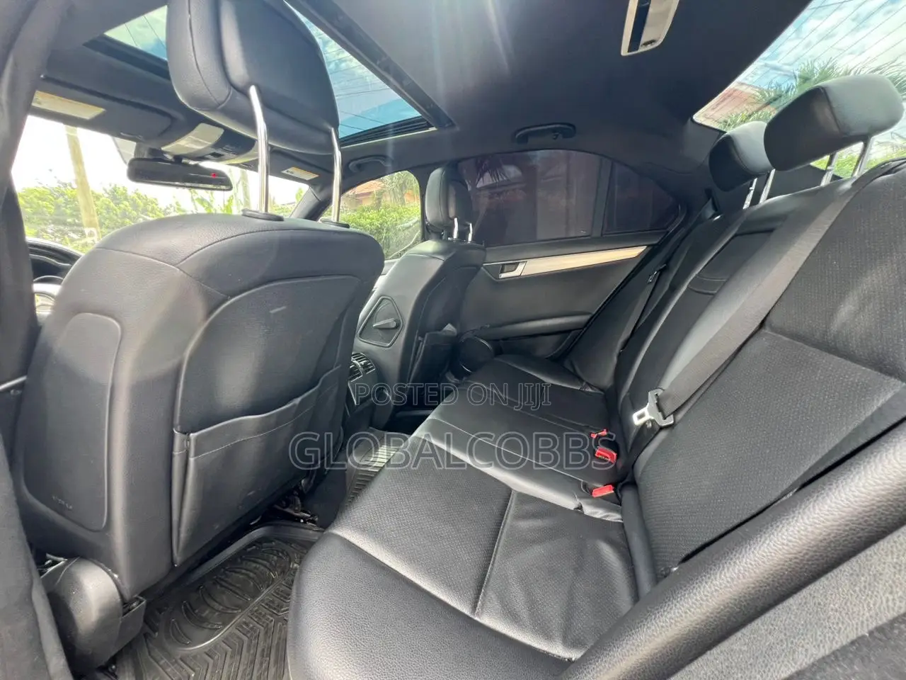 Mercedes-Benz C250 2013 Blue