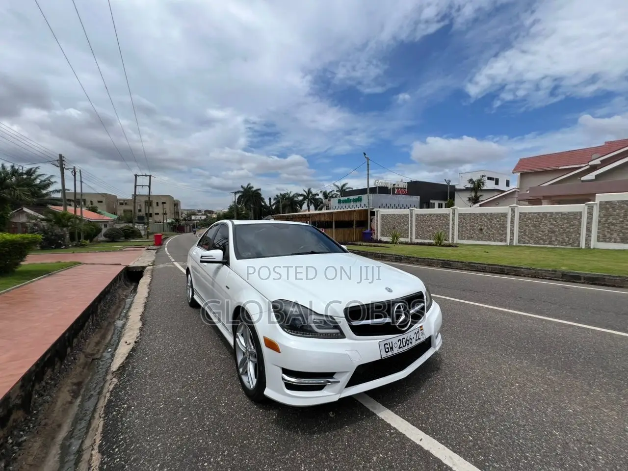 Mercedes-Benz C250 2013 Blue