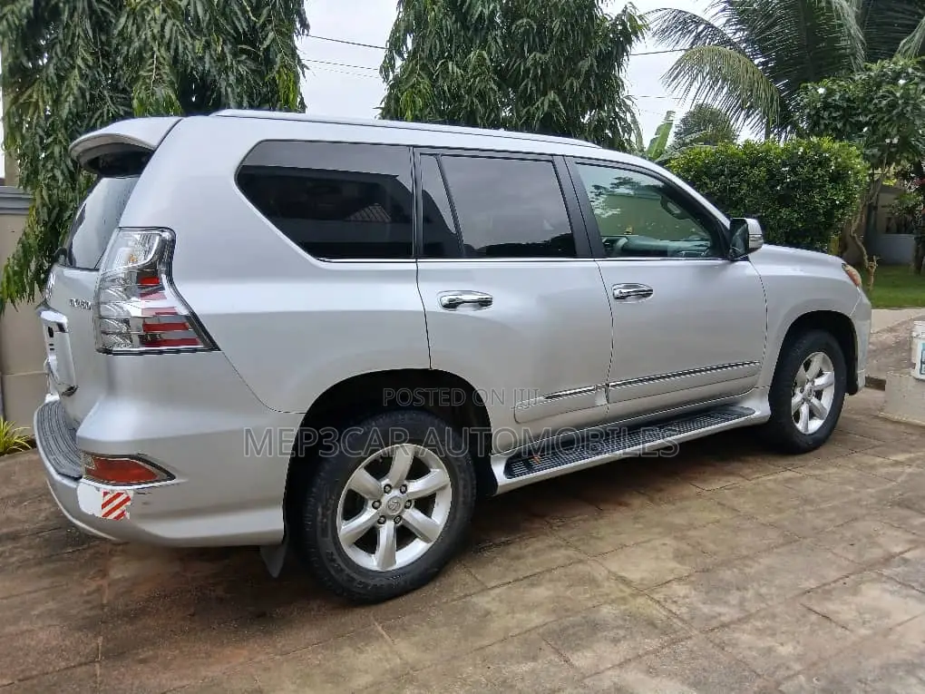 Lexus GX 2014 Silver