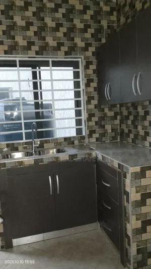 3bdrm Apartment in Tiyumba Real Estate, Haatso for rent