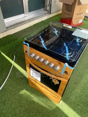 Premium 4-Burner Gas Cooker With Wooden Finish Glass Lid
