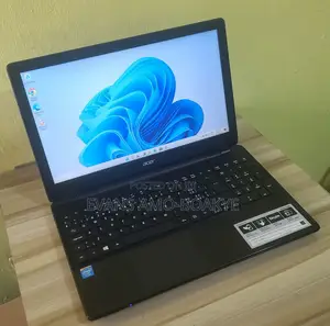 Laptop Acer Aspire E5-531 8GB Intel Celeron HDD 2T