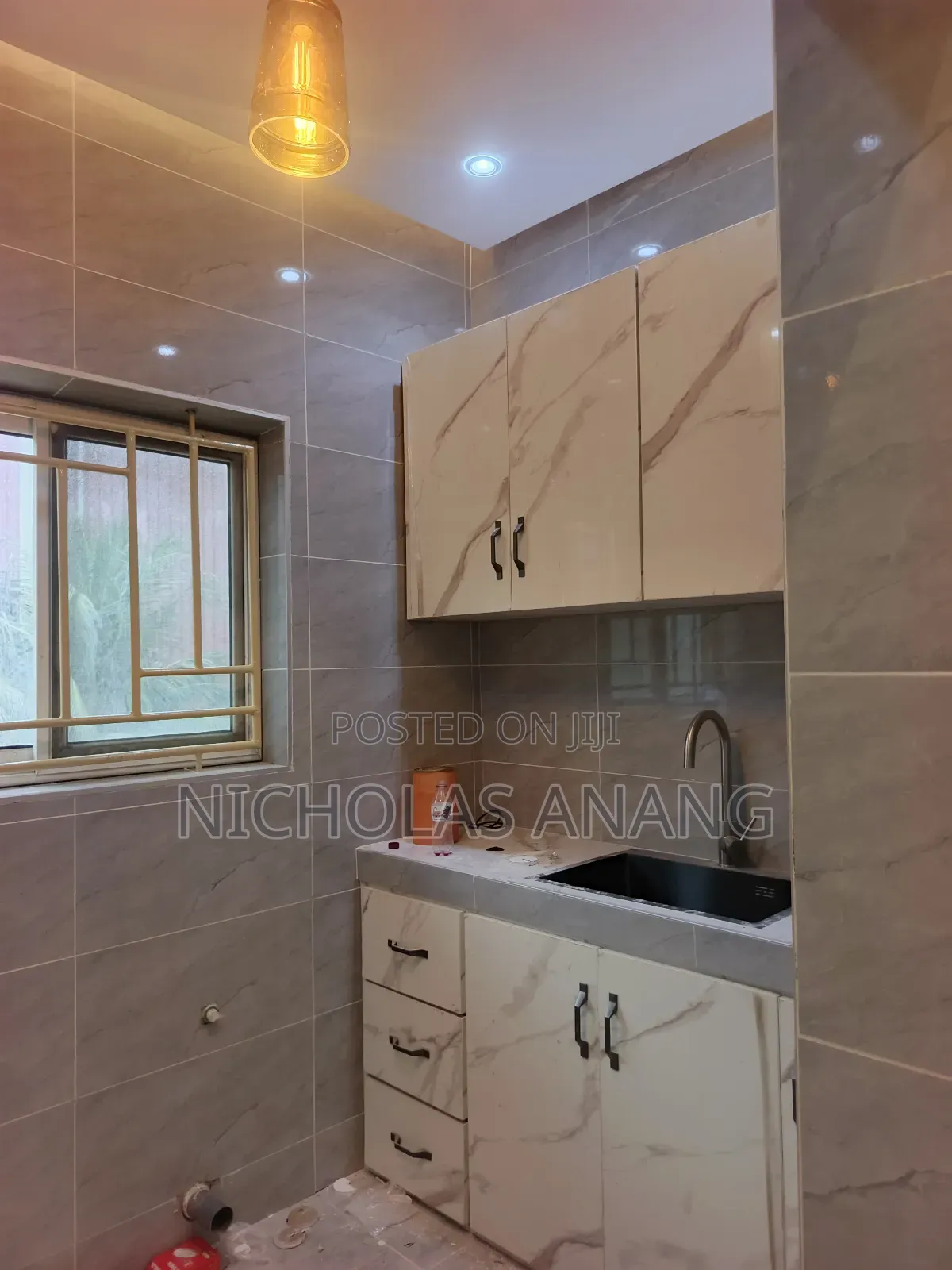 1bdrm Apartment in Dorns Properties, New Town for rent