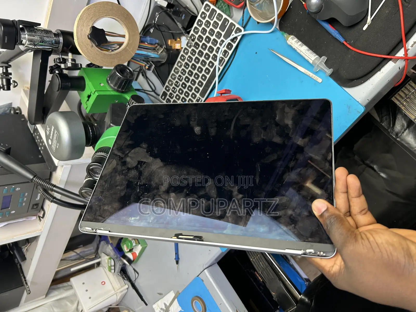 Apple Macbook Screens
