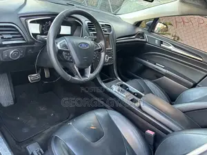 Ford Fusion Titanium AWD 2018 Blue