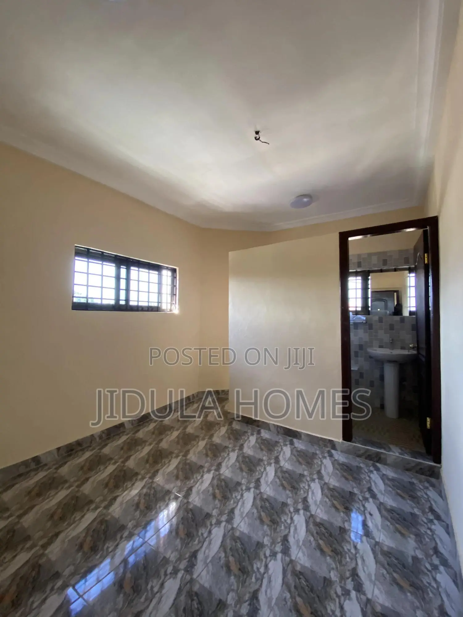 3bdrm Apartment in Lakeside Estate for rent
