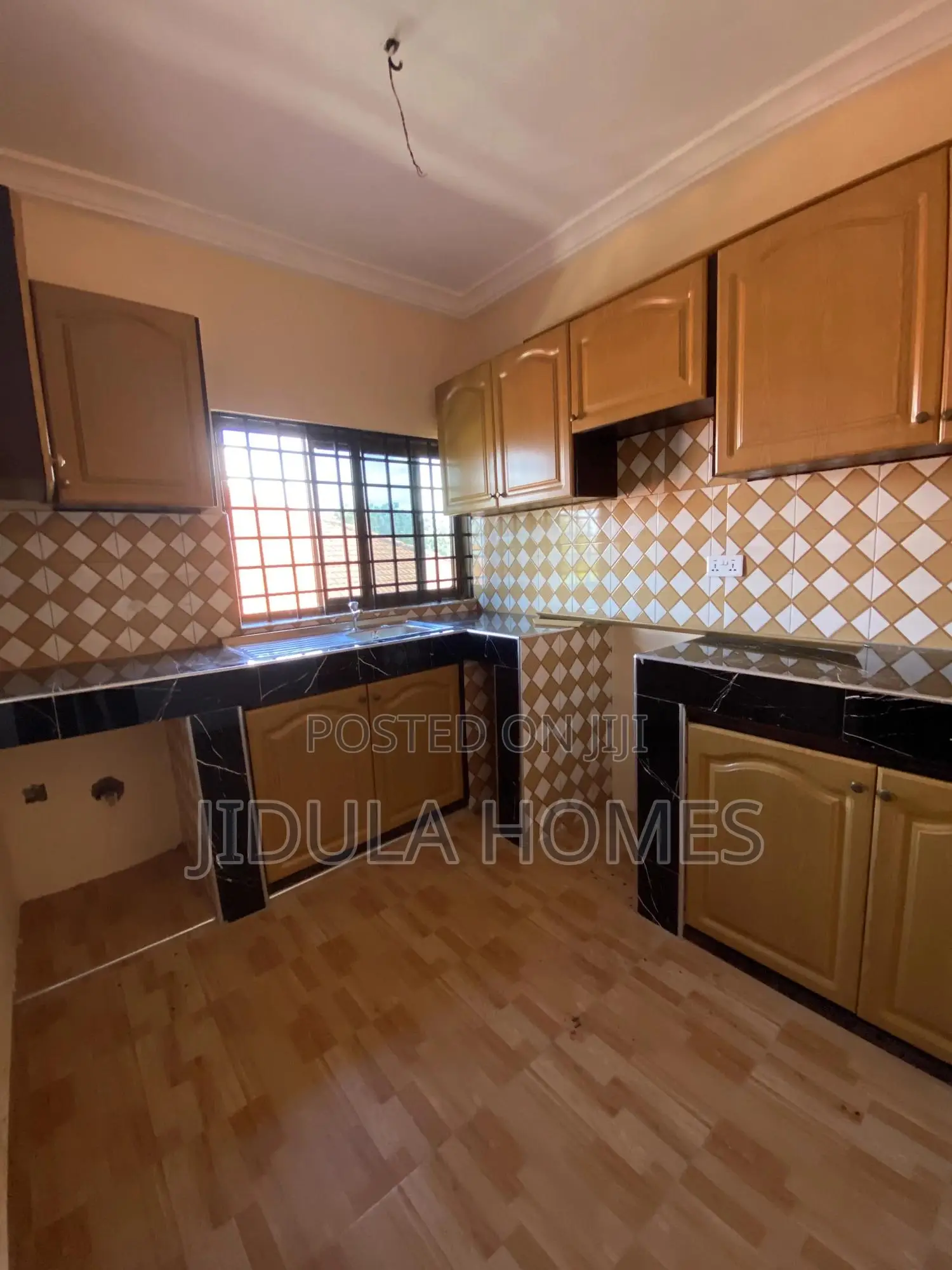 3bdrm Apartment in Lakeside Estate for rent
