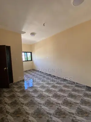 3bdrm Apartment in Lakeside Estate for rent