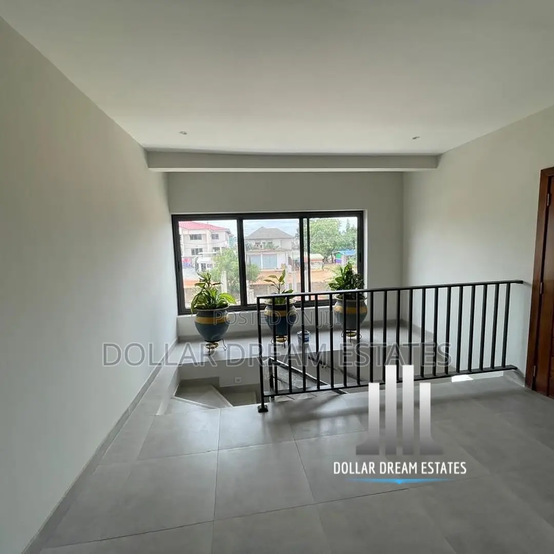 4bdrm House in North Legon for sale