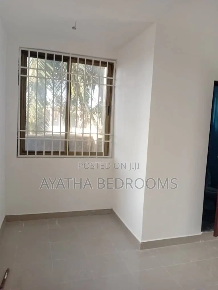 1bdrm Apartment in Modern Properties, New Town for rent