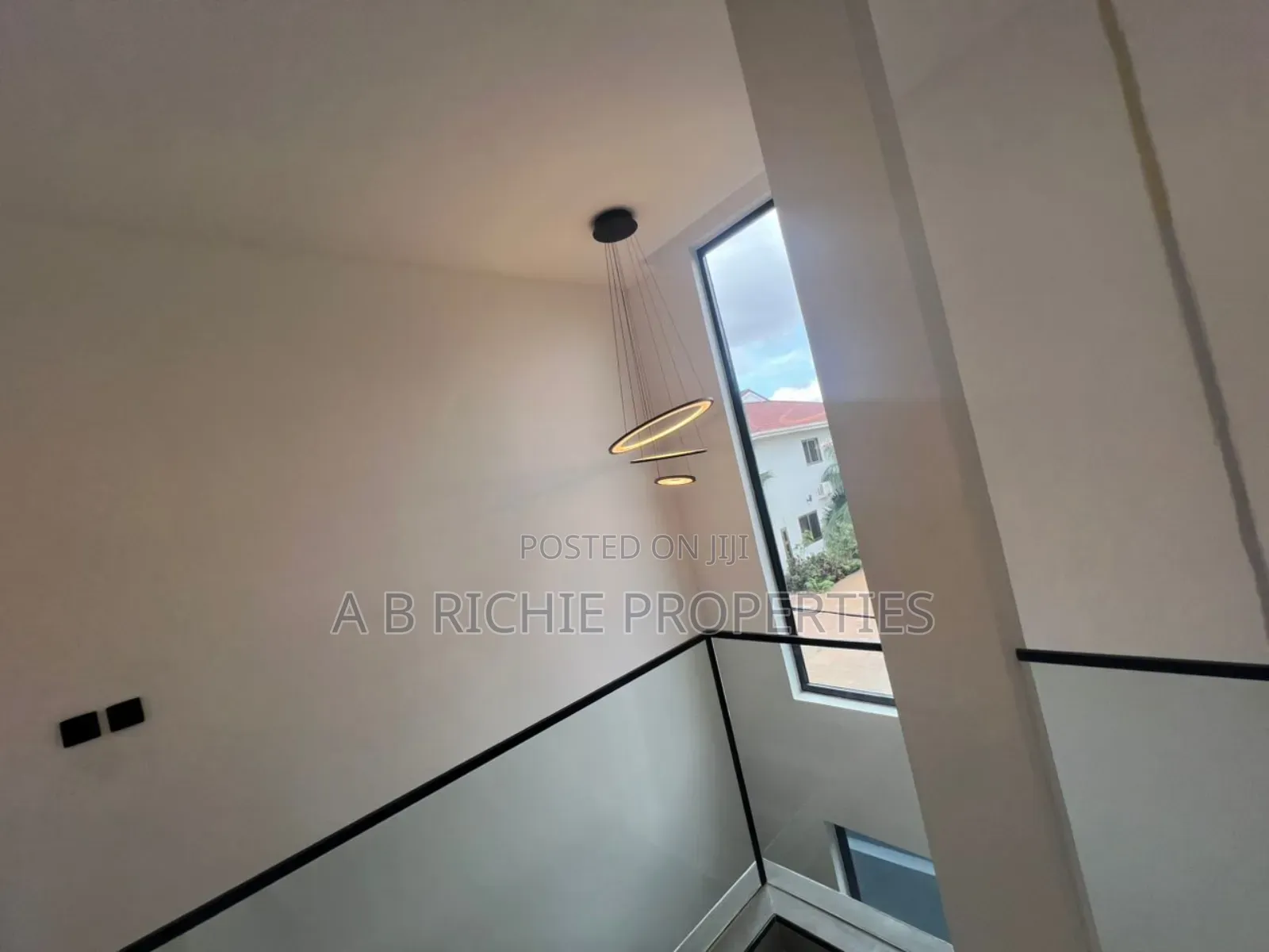3bdrm Townhouse/Terrace in Ab Richie Properties, Dzorwulu for sale