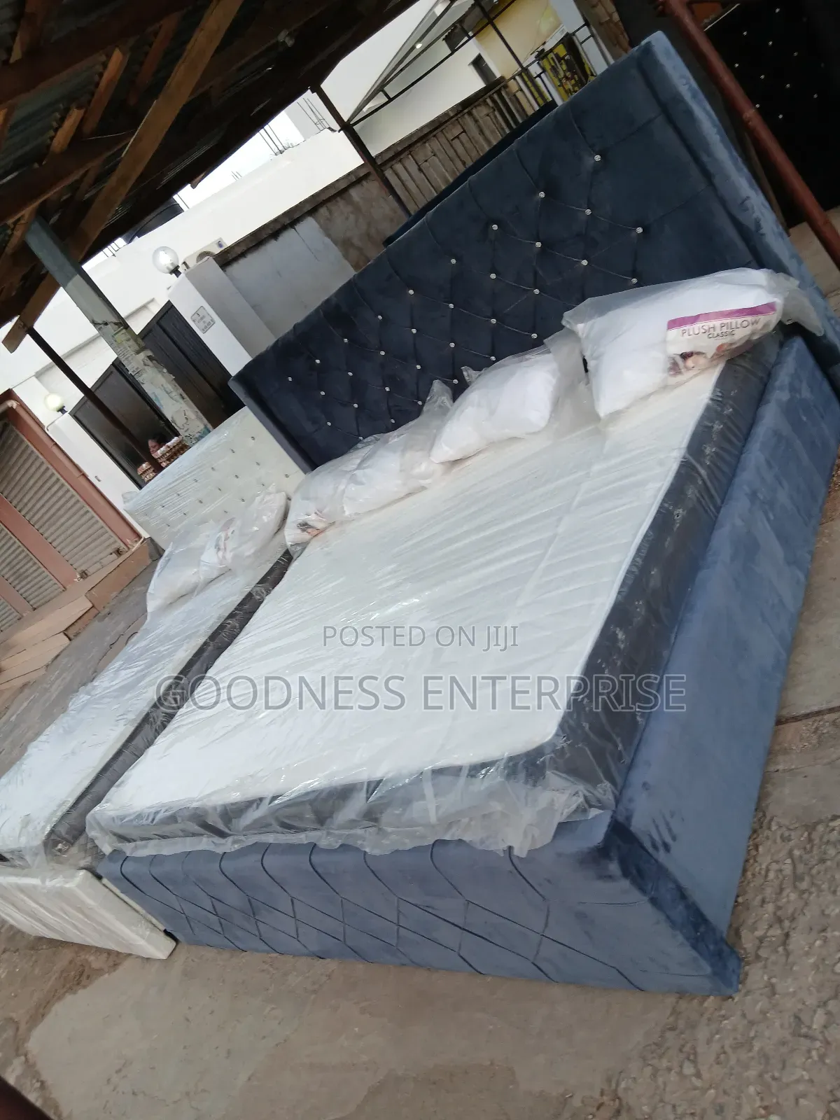 Kings  Bed Frame With Mattress