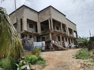 10bdrm House in Weija, Warehouse, Accra Metropolitan for sale