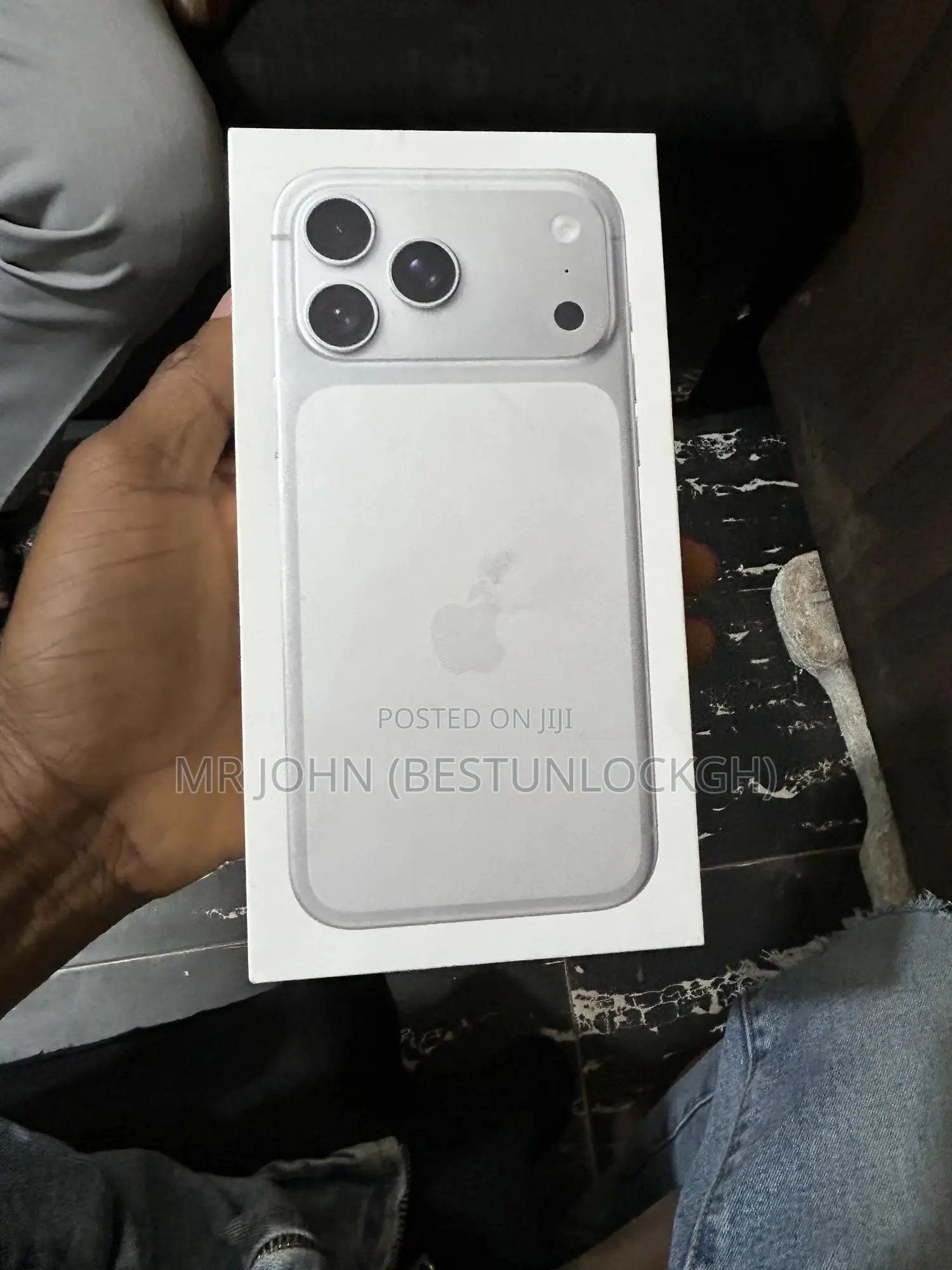 New Apple iPhone 17 Pro Max 256 GB Silver
