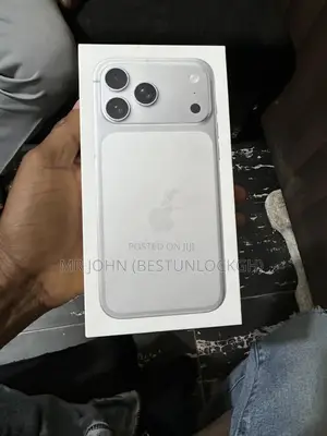New Apple iPhone 17 Pro Max 256 GB Silver