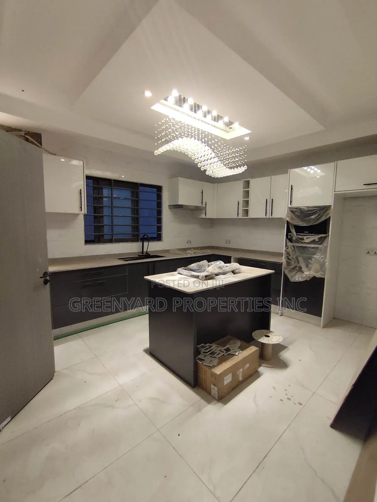 4bdrm House in Hills, East Legon for sale