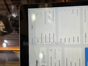 New Apple iPad 9.7 32 GB Silver