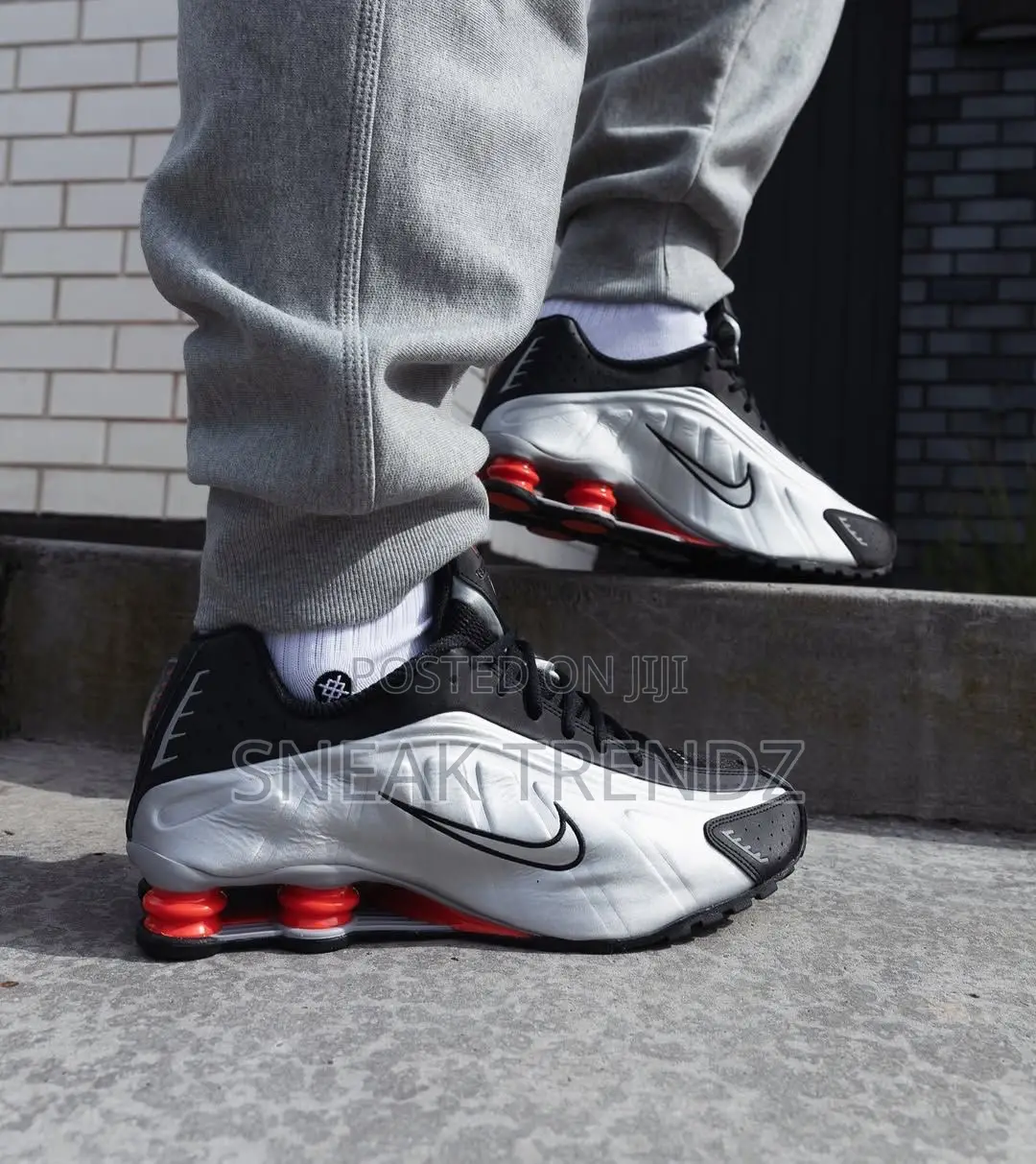 Nike Air Shox R4 Black Metallic Silver