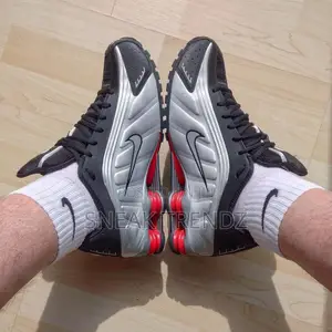 Nike Air Shox R4 Black Metallic Silver
