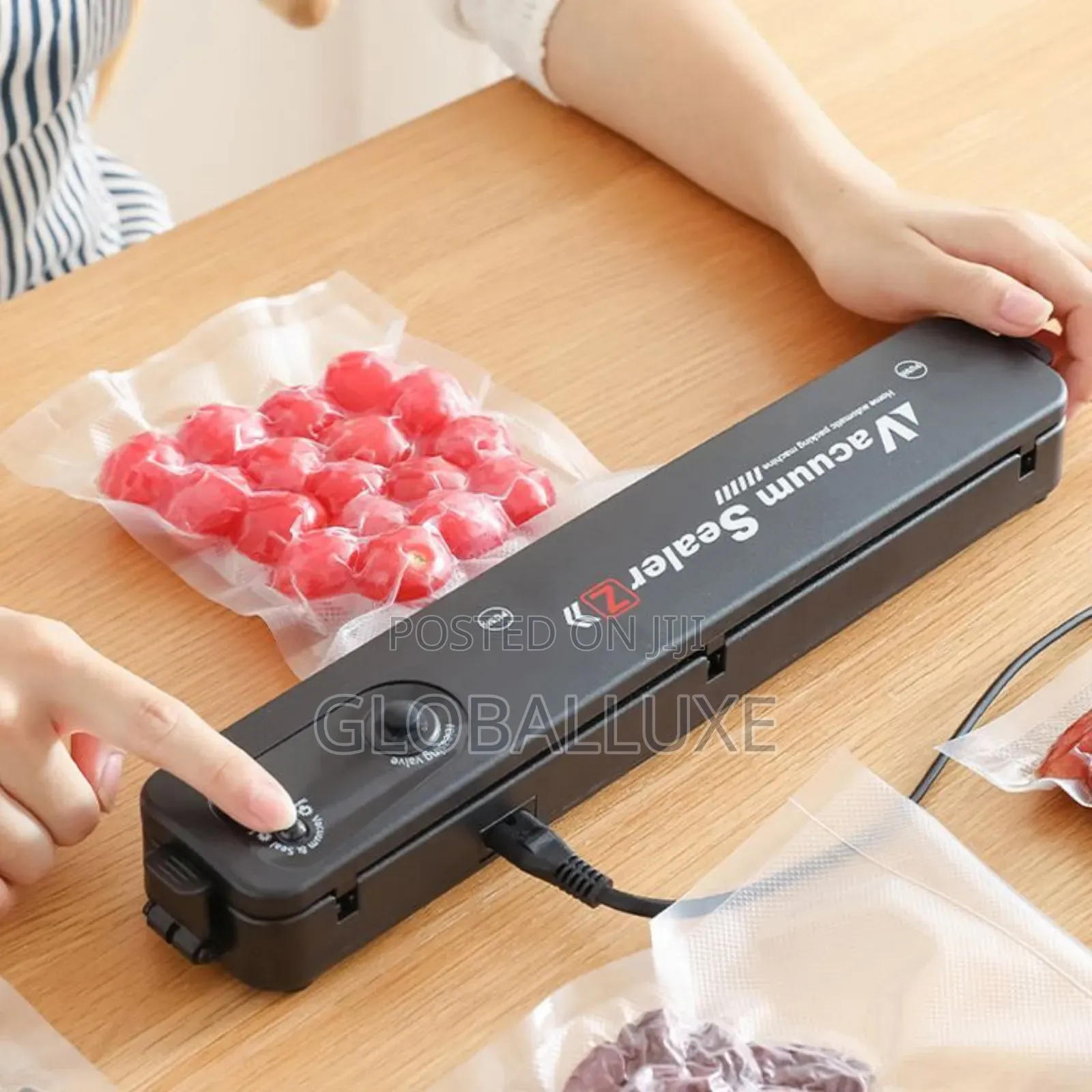 Vacuum Sealer Machine With Built-in Bag Cutter Jar Attachment