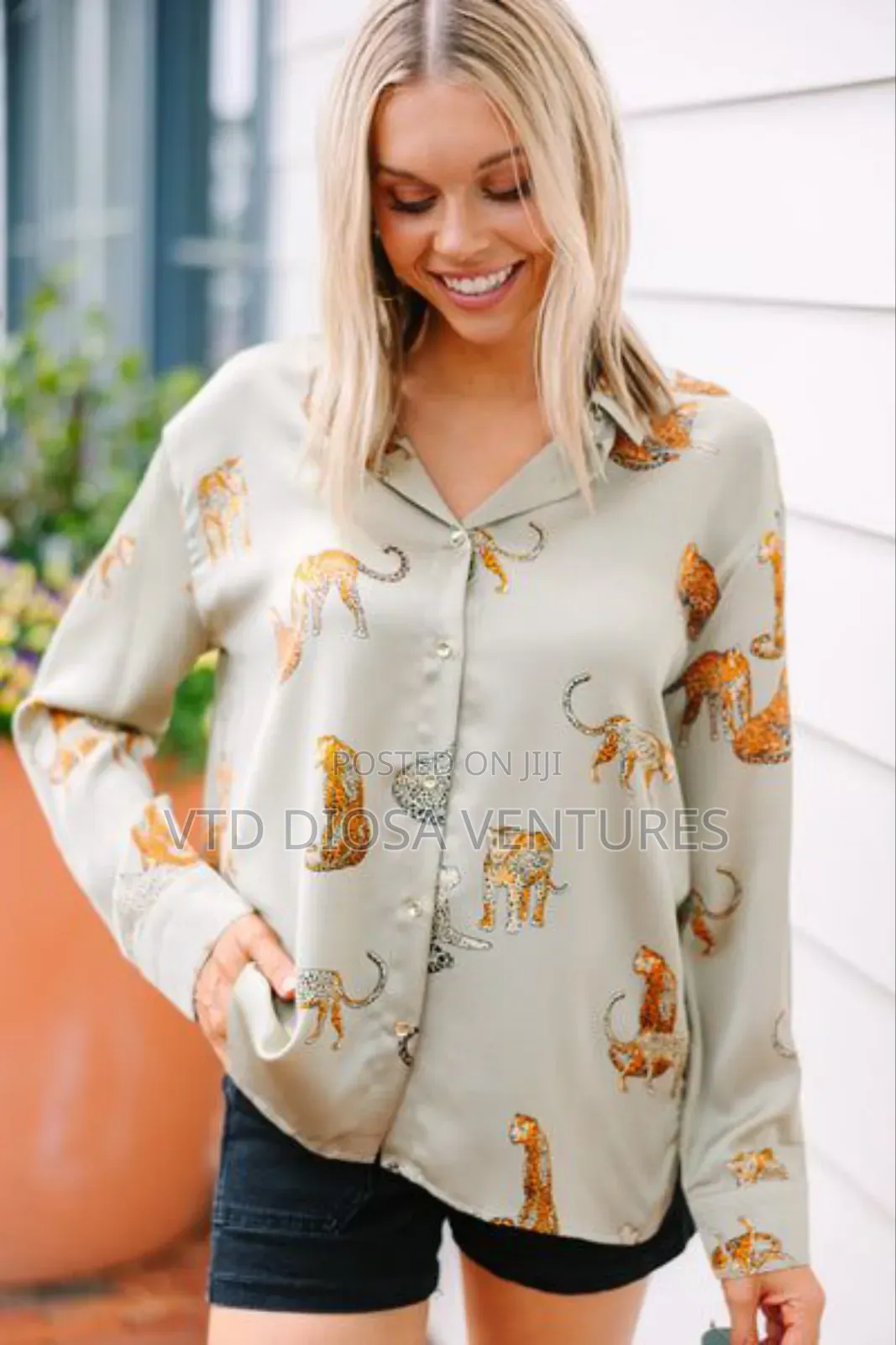 Trendy Tops for Ladies