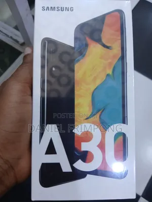 New Samsung Galaxy A30 32 GB Black