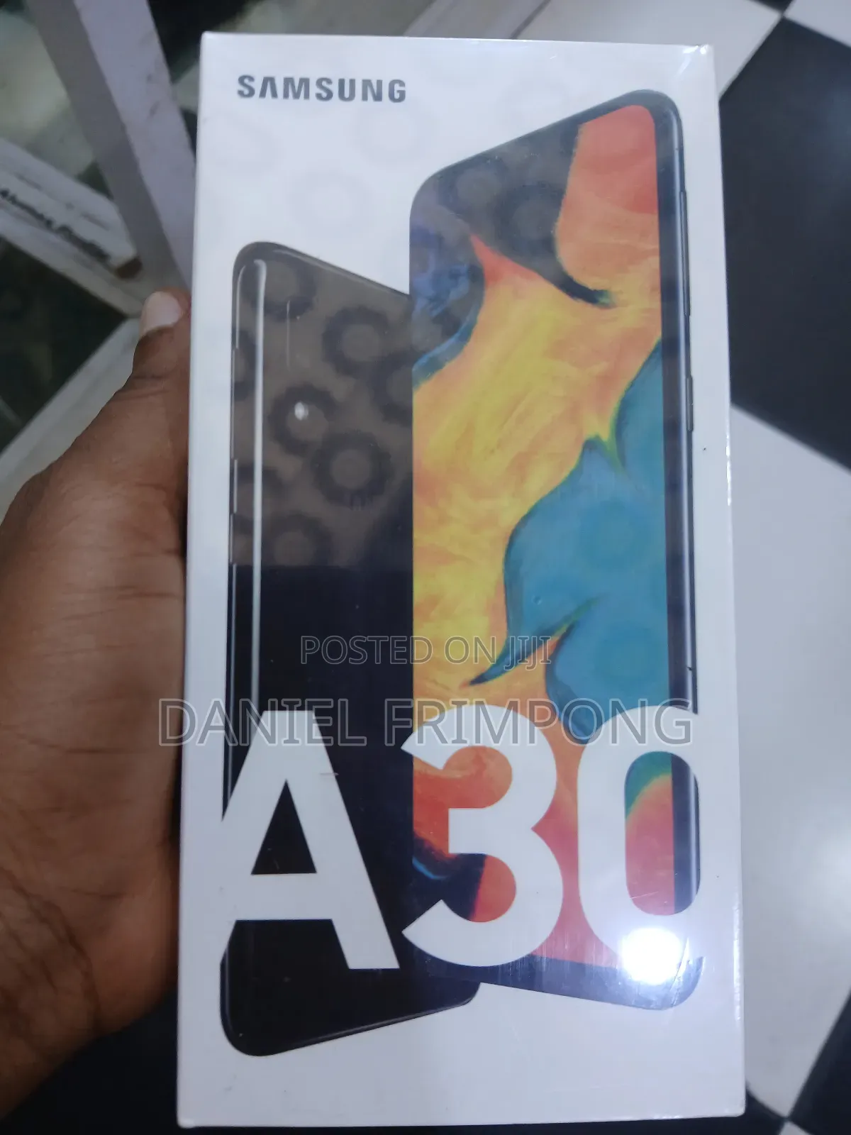 New Samsung Galaxy A30 32 GB Black