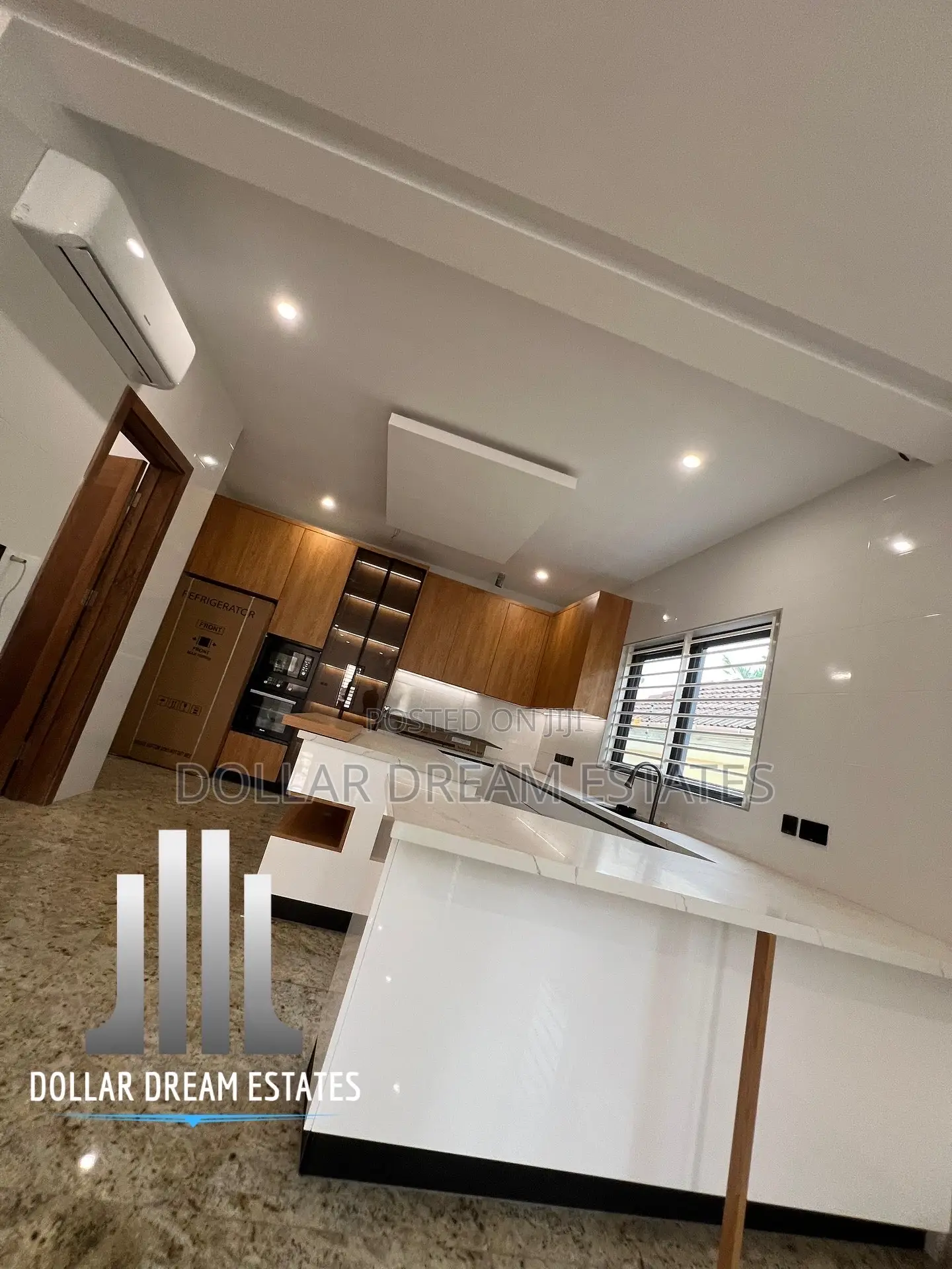 5bdrm House in East Legon for sale