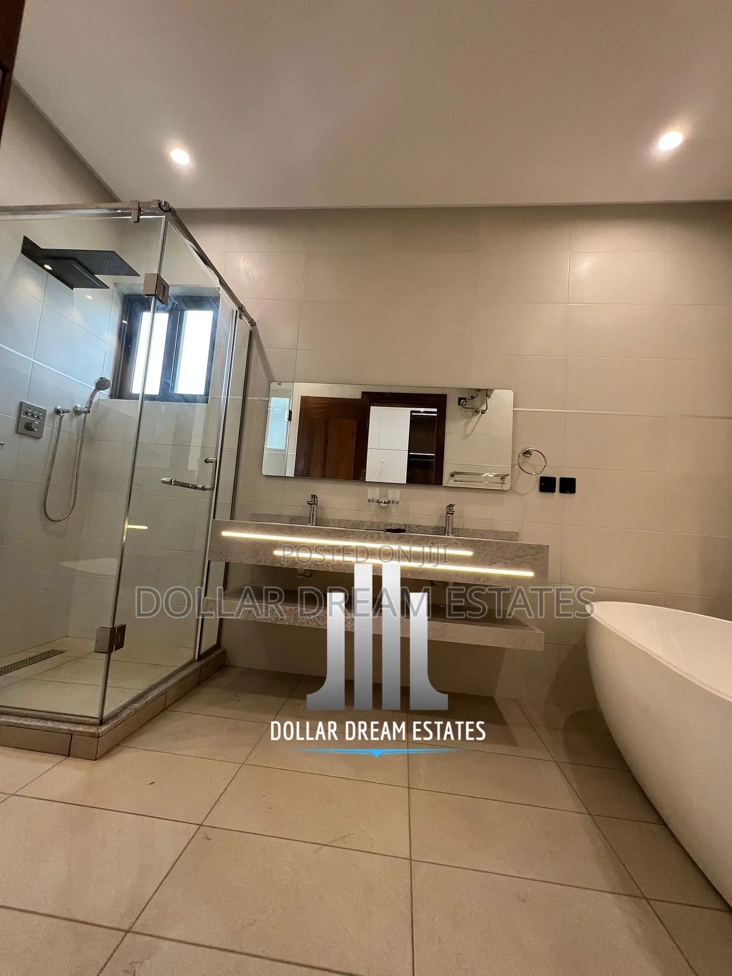 5bdrm House in East Legon for sale