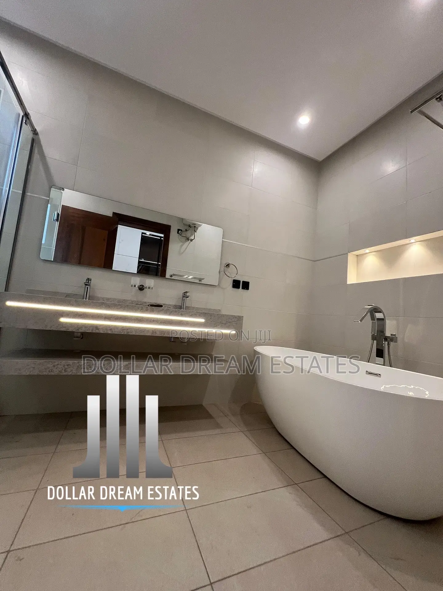 5bdrm House in East Legon for sale