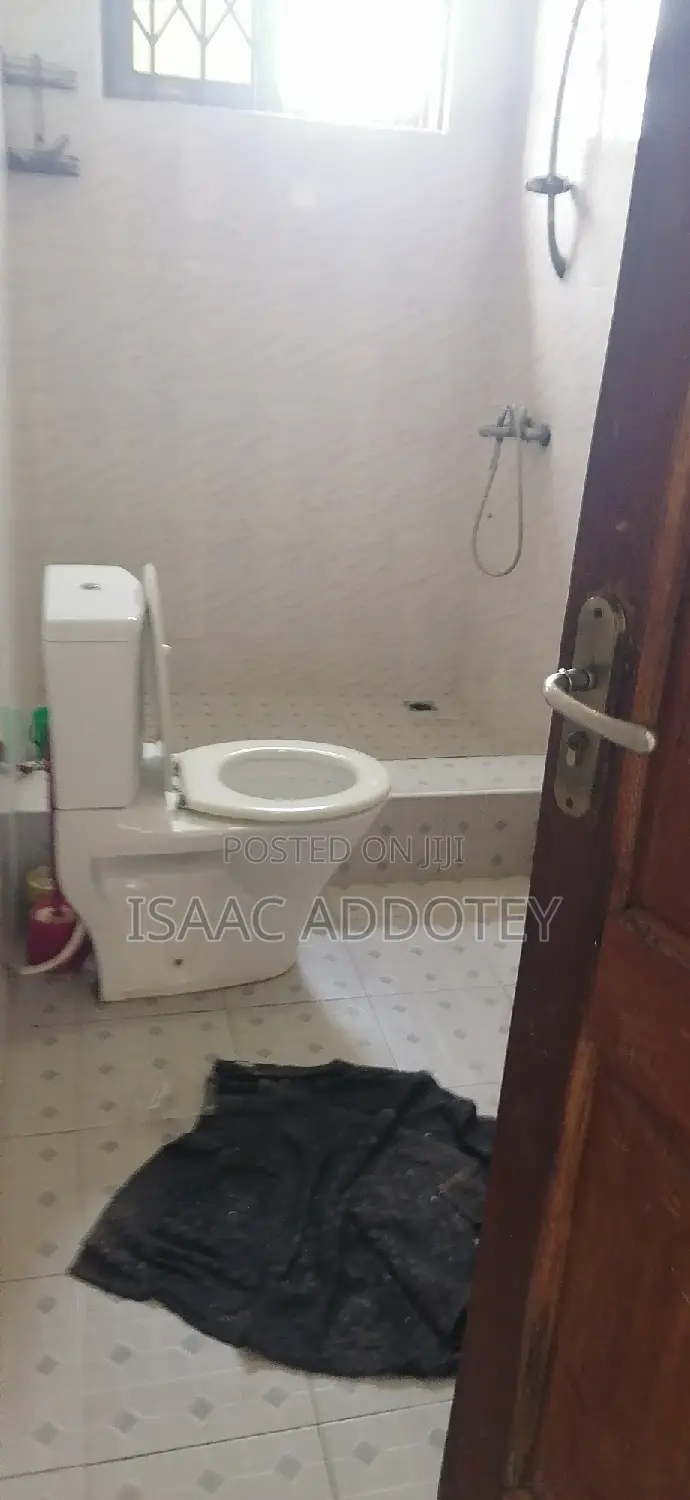 2bdrm Apartment in Lashibi Transforma, Spintex for rent