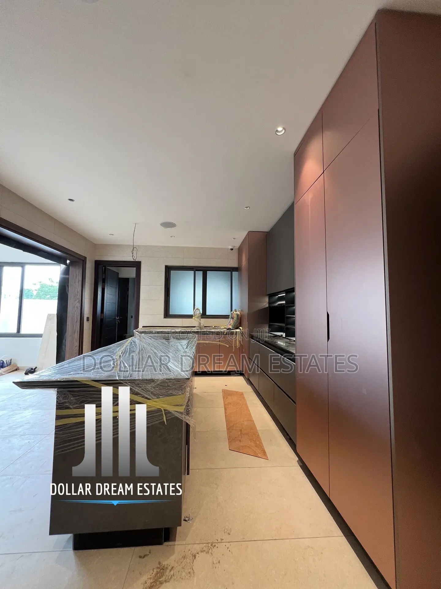 5bdrm House in Adjiriganor for sale