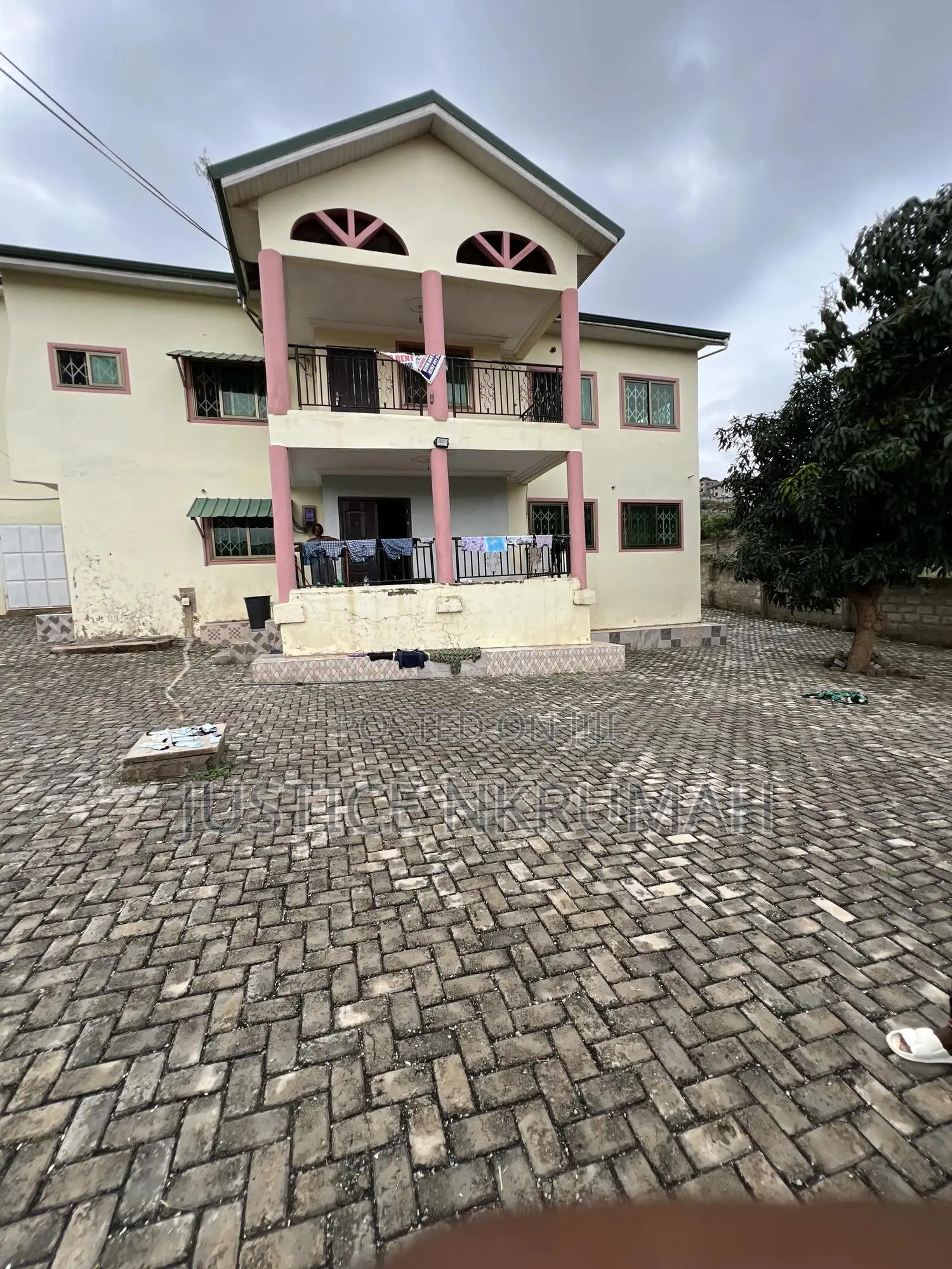 5bdrm Apartment in Mr Justice Estate, Old Barrier for rent