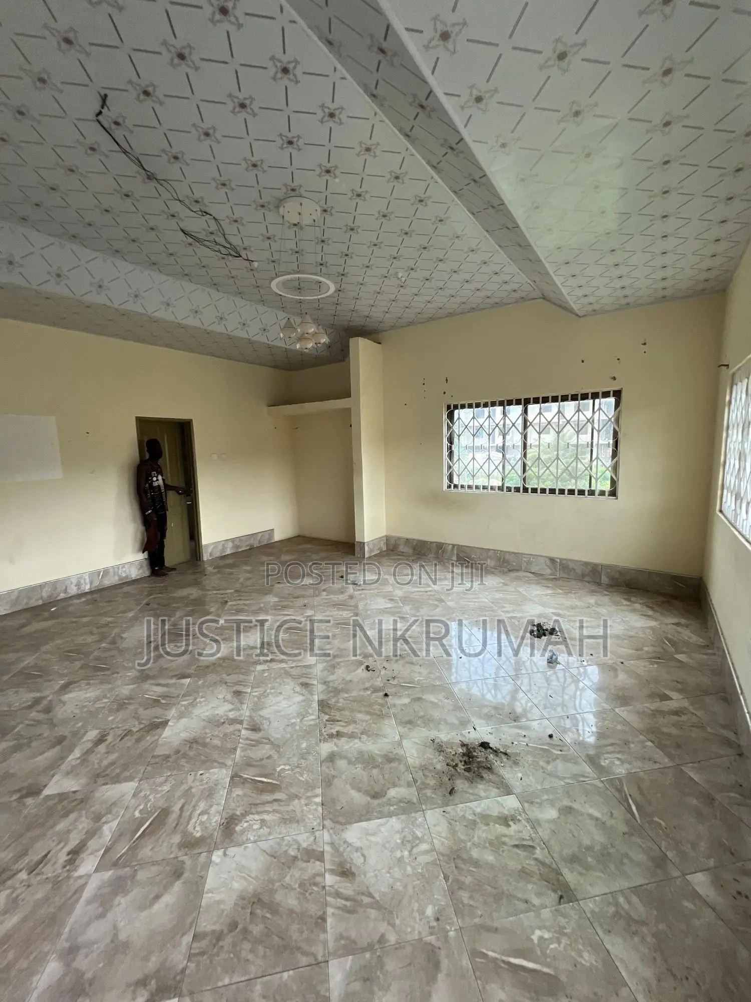 5bdrm Apartment in Mr Justice Estate, Old Barrier for rent