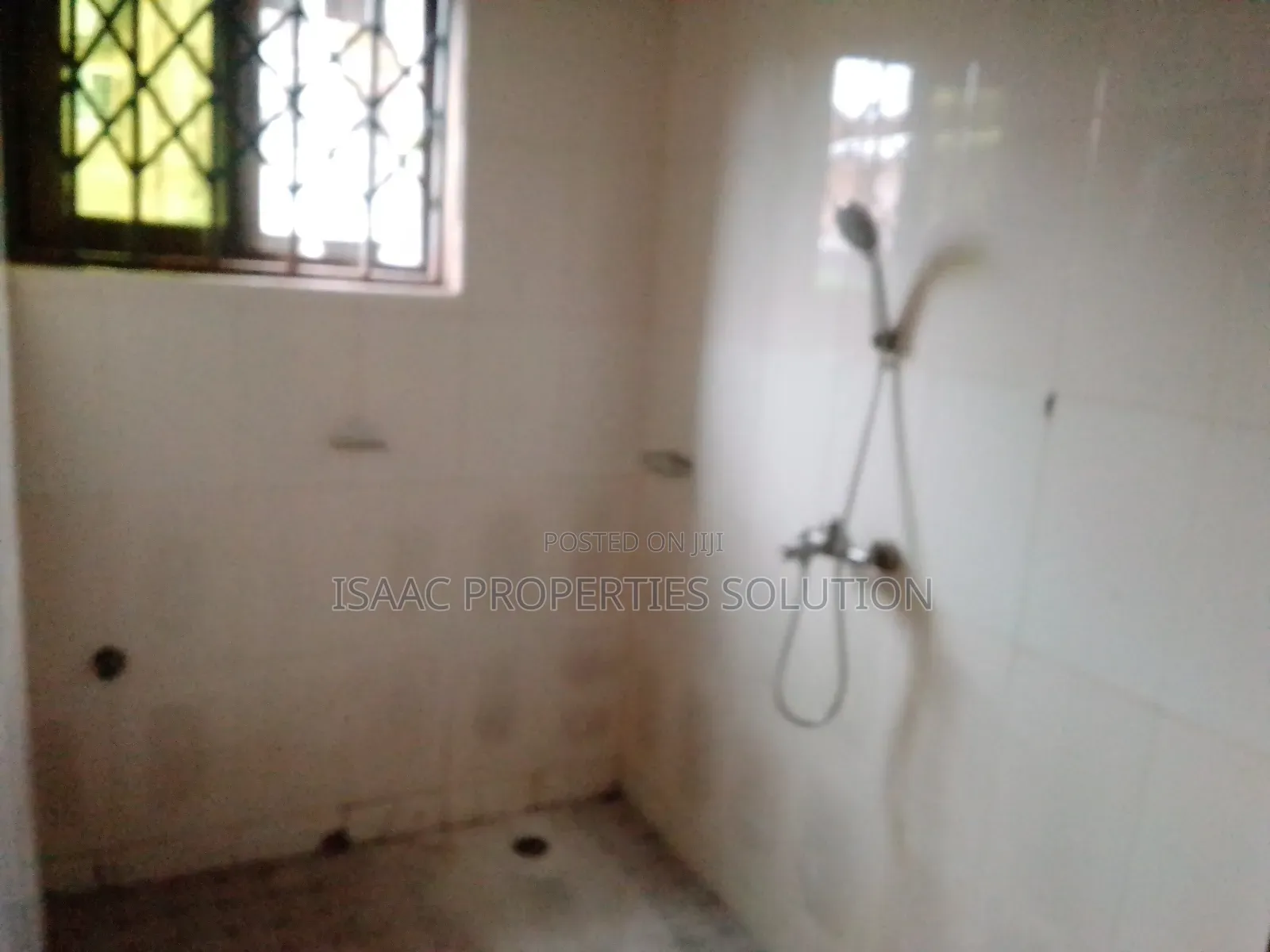 2bdrm Apartment in Isaac Properties, Tarkwa Nsuaem for rent