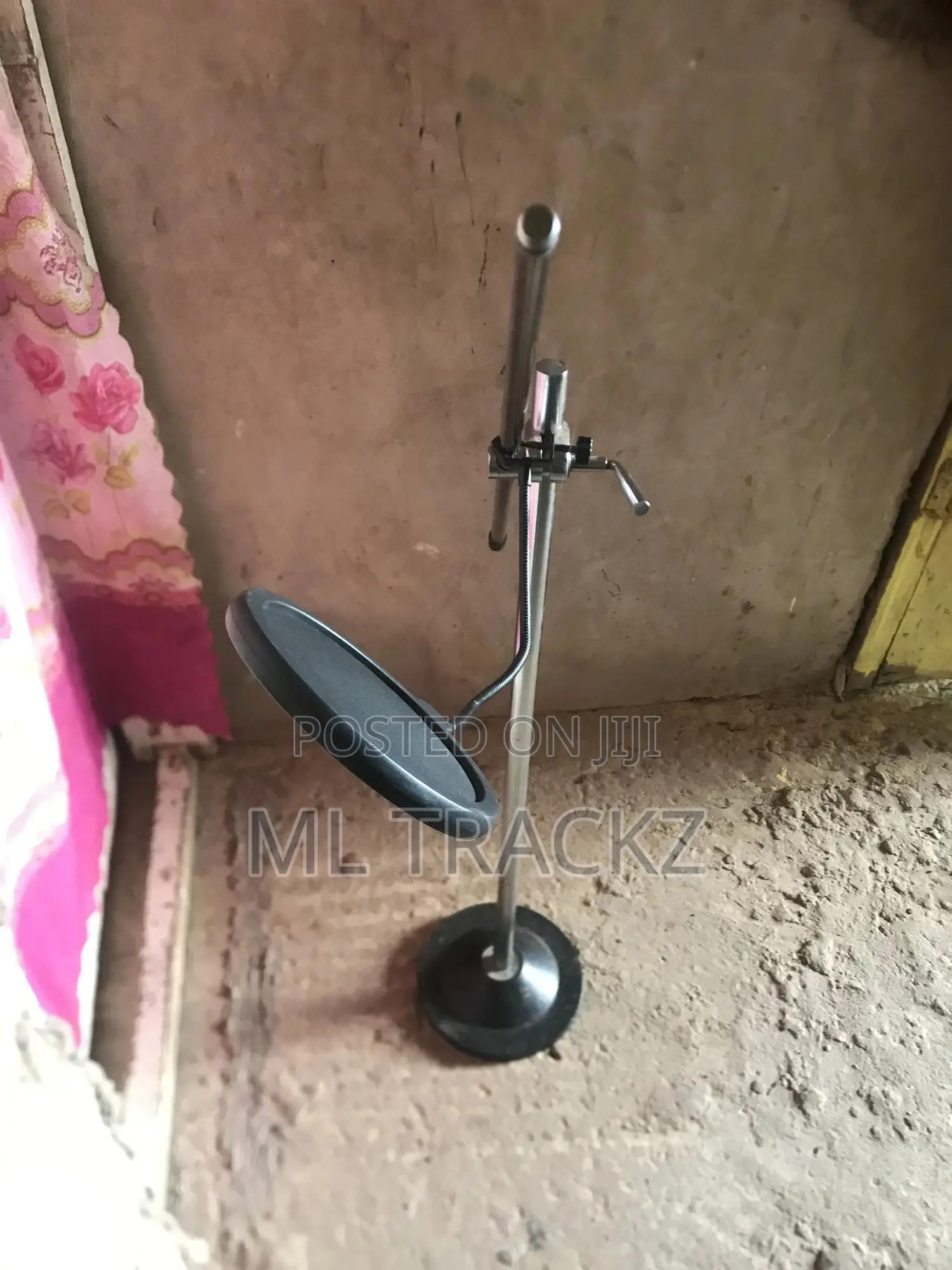 Studio Microphone Stand With a Pop Filter