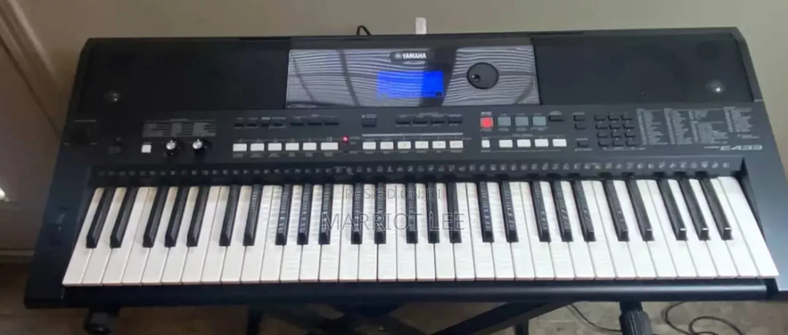 PSR 433_ 61 Keys Electronic Keyboard_ Piano