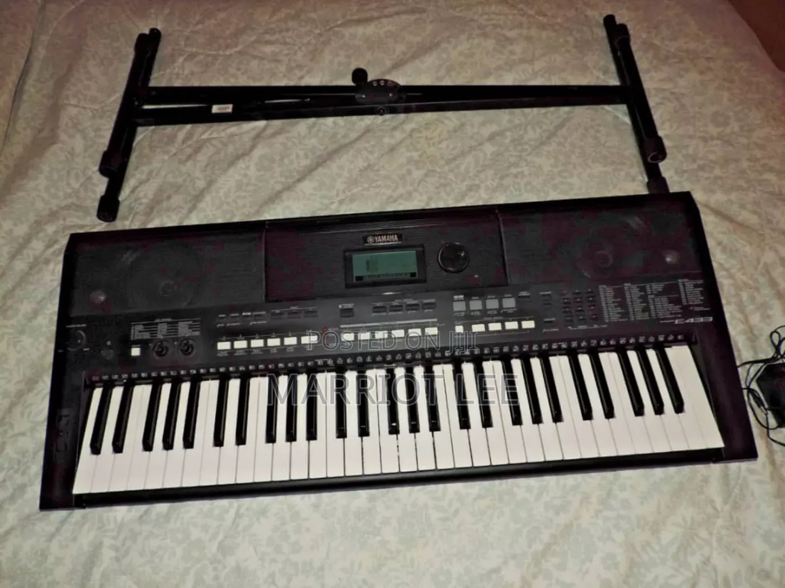 PSR 433_ 61 Keys Electronic Keyboard_ Piano