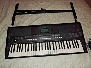 PSR 433_ 61 Keys Electronic Keyboard_ Piano