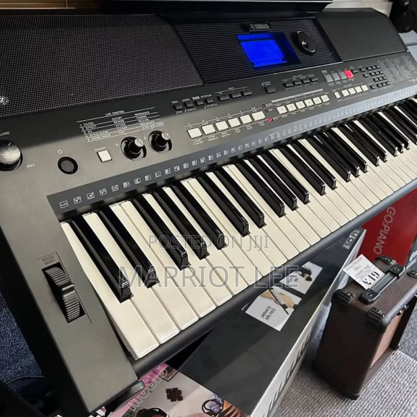 PSR 433_ 61 Keys Electronic Keyboard_ Piano