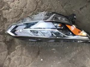 Nissan Sentra 2020 Headlight Available