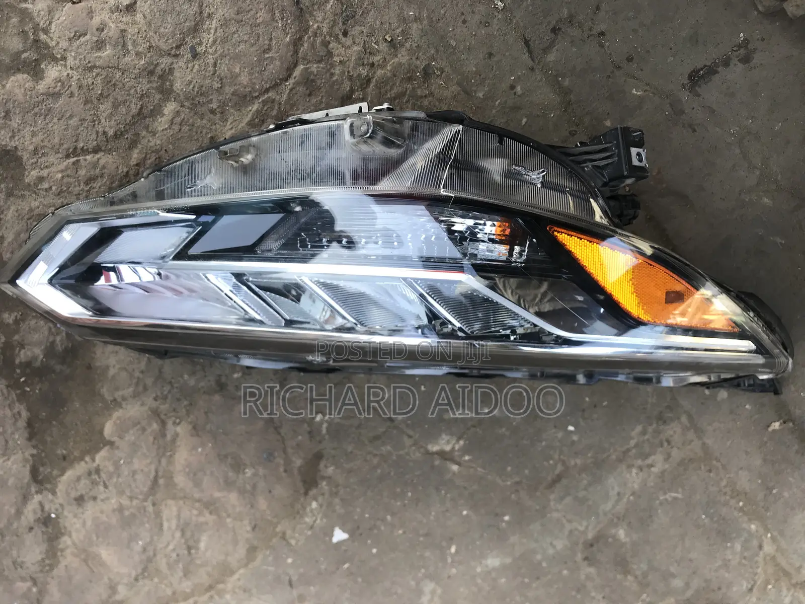 Nissan Sentra 2020 Headlight Available