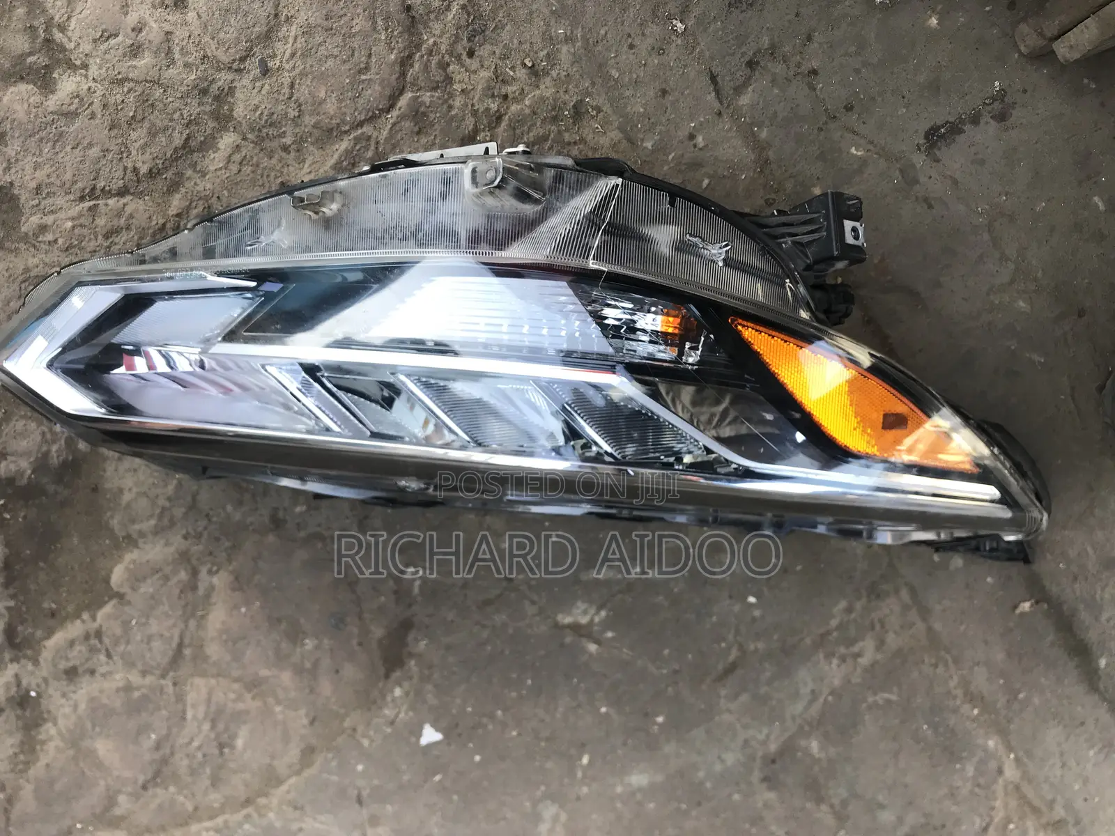 Nissan Sentra 2020 Headlight Available