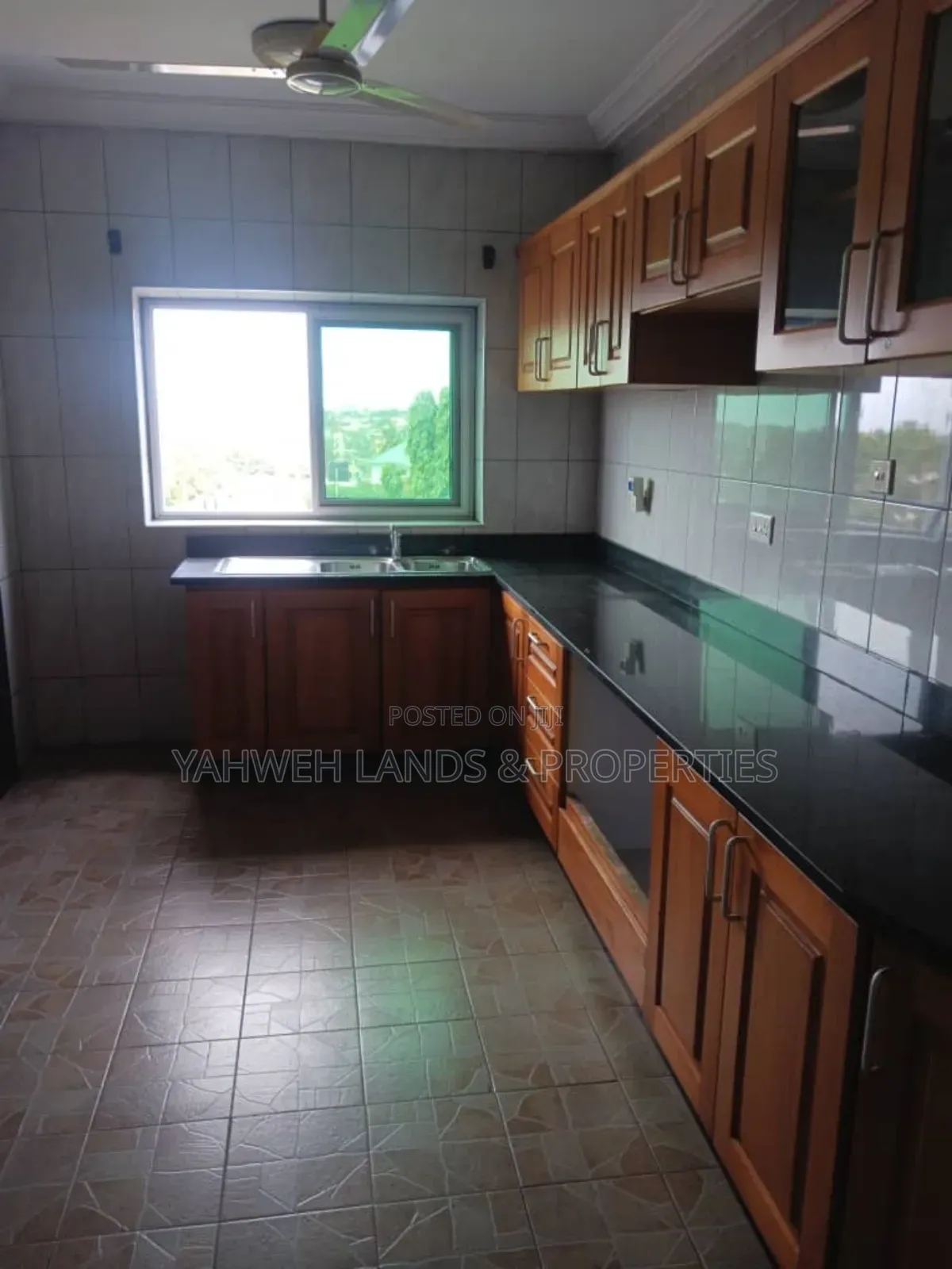 3bdrm Apartment in Teshie for rent
