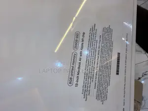 New Laptop Apple MacBook Air 8GB Apple M1 SSD 256GB