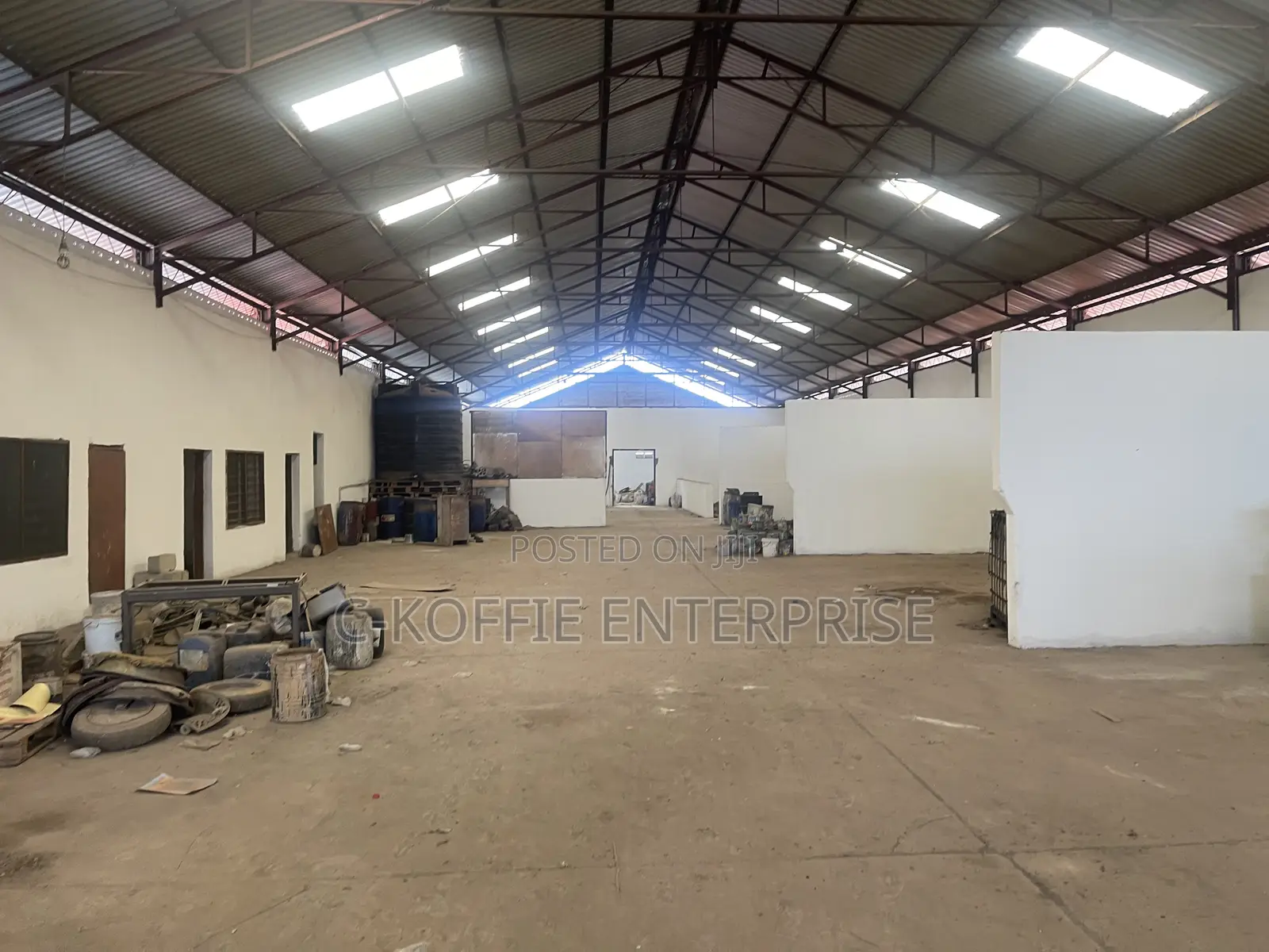 Big Warehouse on 2.5 Acers Land for Sale at Graphics Road