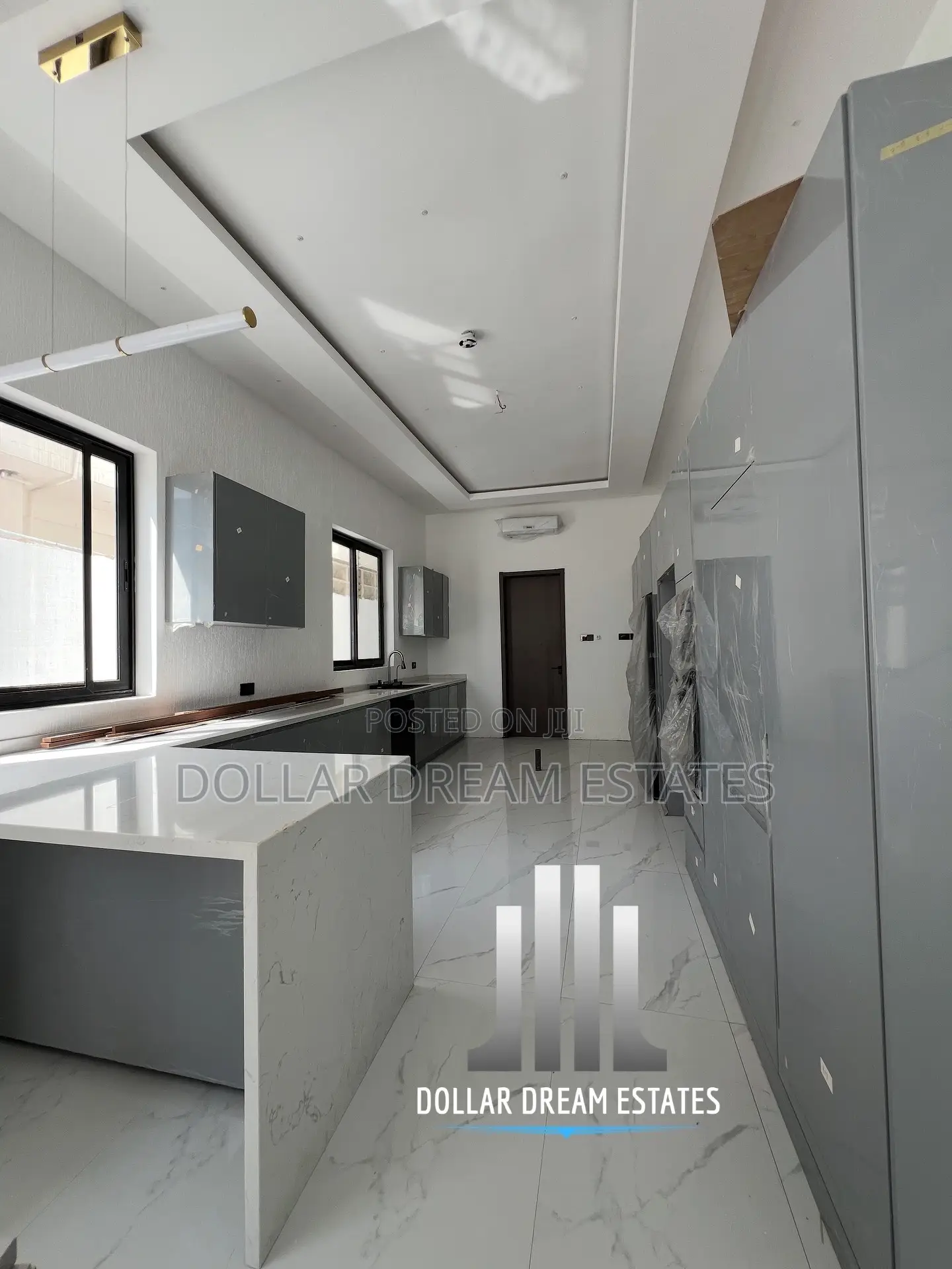 5bdrm House in East Legon for sale