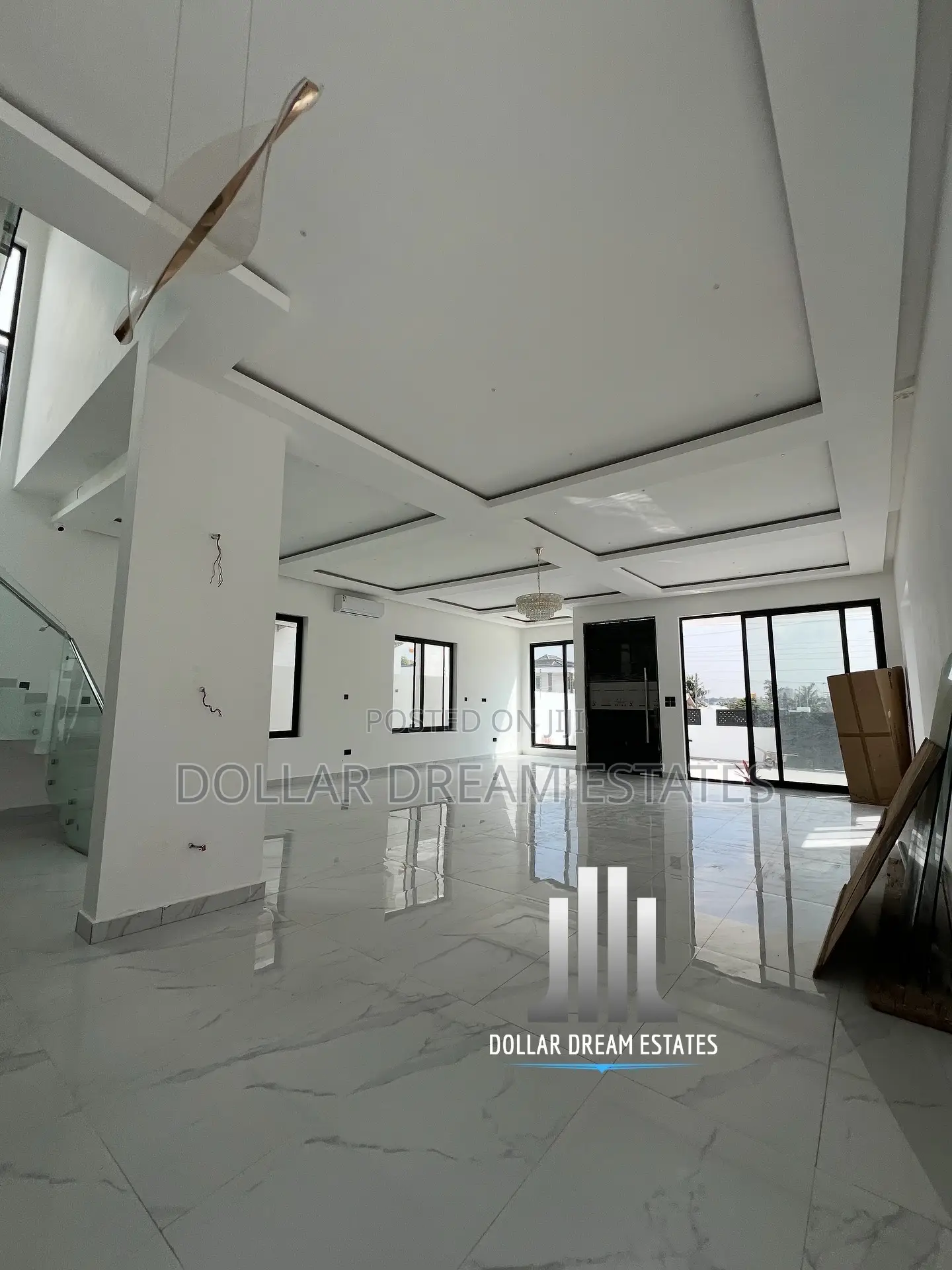 5bdrm House in East Legon for sale